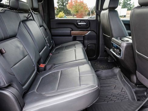 Used 2022 Chevrolet Silverado 2500 High Country w/ Safety Package II image 18