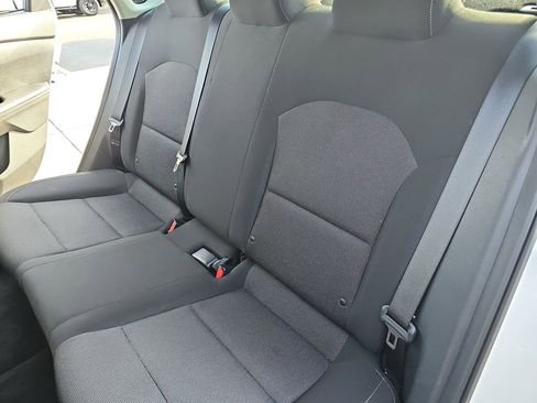 Used 2023 Kia Forte LX image 14