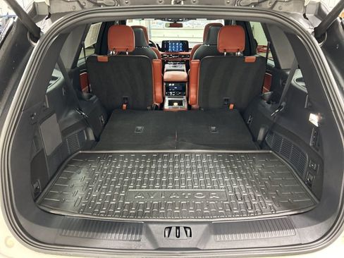 Certified 2025 Lincoln Aviator Reserve w/ Equipment Group 201A image 35