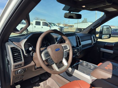 Used 2022 Ford F350 King Ranch w/ Tremor Off-Road Package AWD/4WD image 19