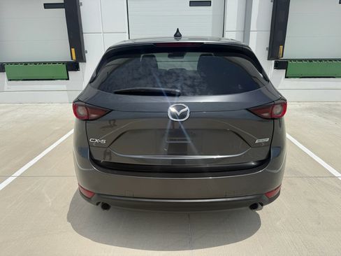 Used 2017 MAZDA CX-5 Touring w/ Preferred Equipment Package FWD image 8