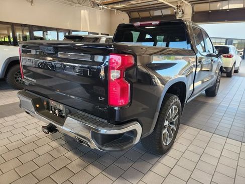 Used 2024 Chevrolet Silverado 1500 LT w/ Z71 Off-Road Package AWD/4WD image 6