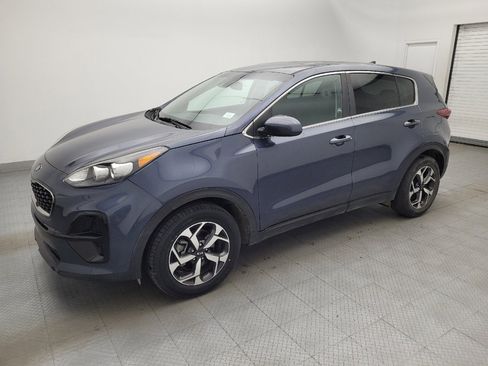 Used 2020 Kia Sportage LX image 2
