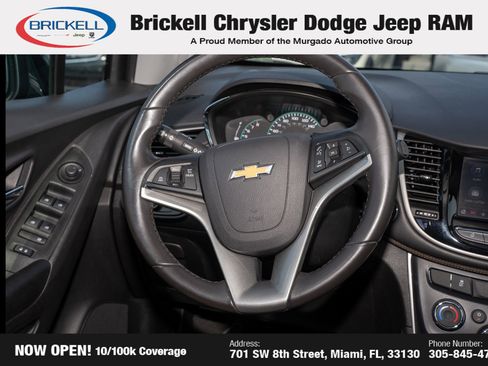 Used 2020 Chevrolet Trax LT w/ LT Convenience Package image 19