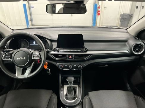 Used 2023 Kia Forte LXS image 10