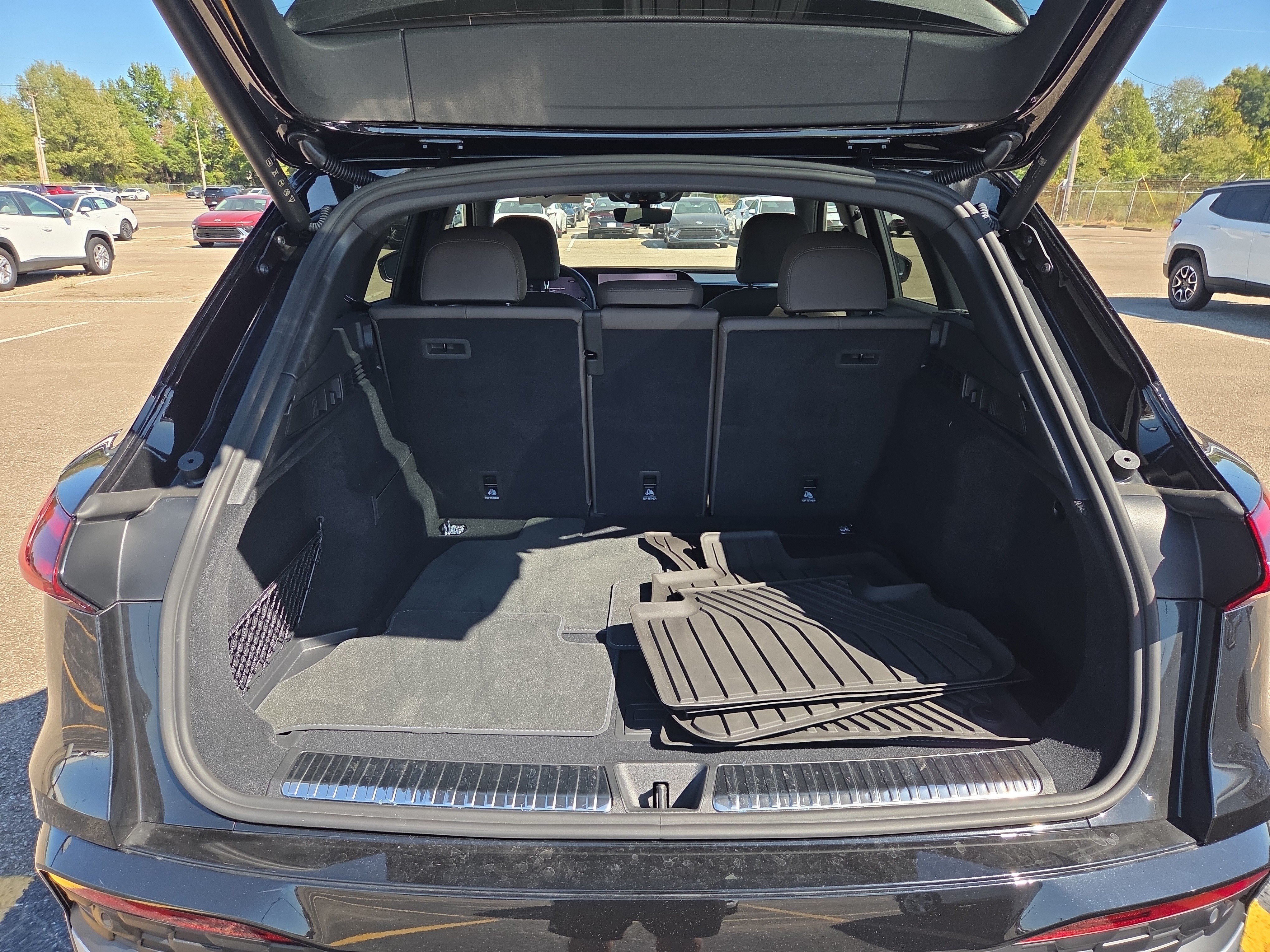 Certified 2026 Audi Q5 Premium Plus w/ Premium Plus AWD/4WD image 9