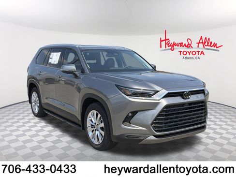 New 2026 Toyota Grand Highlander Platinum image 1