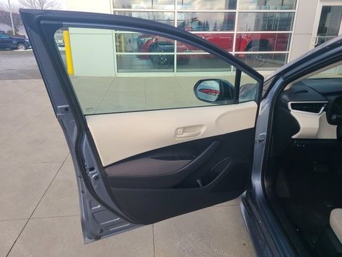 Used 2024 Toyota Corolla LE image 17