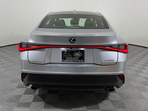 Used 2024 Lexus IS 300 w/ Comfort Package RWD image 11