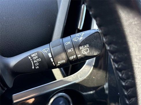 Used 2018 Toyota Prius Three image 26