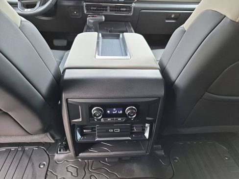 New 2026 GMC Hummer EV SUV AWD/4WD image 30