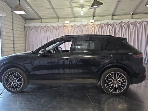 Used 2019 Porsche Cayenne S AWD/4WD image 6