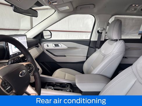 New 2026 Ford Explorer Active RWD image 14