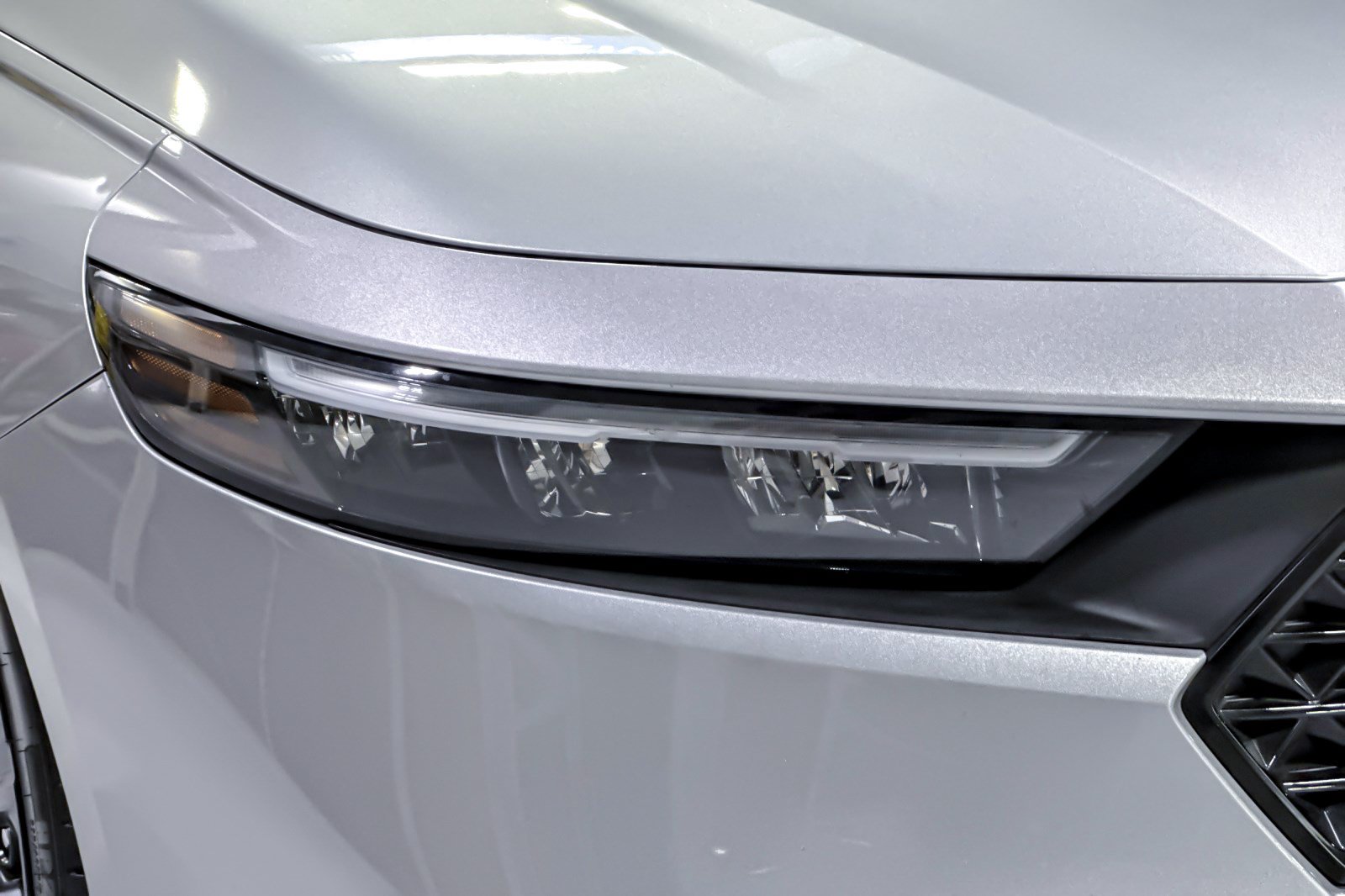 Used 2024 Honda Accord Sport image 12
