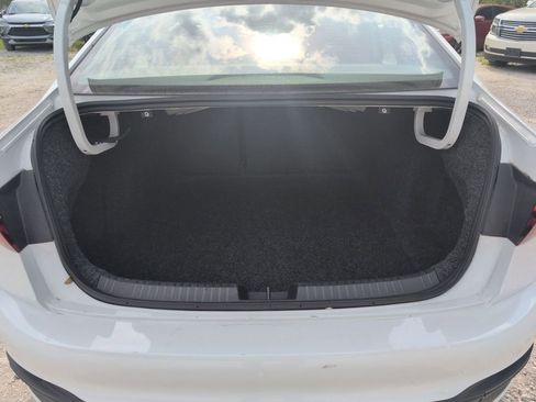 Used 2025 Volkswagen Jetta Sport FWD image 28