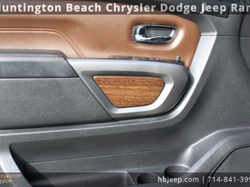 Used 2018 Nissan Titan Platinum Reserve w/ Platinum Utility Package image 11