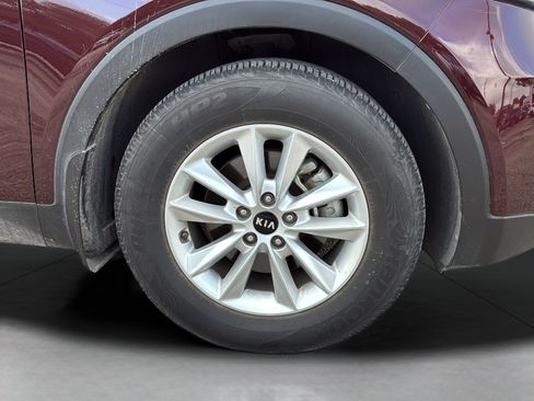 Used 2019 Kia Sorento FWD V6 w/ LX V6 Convenience Package image 31