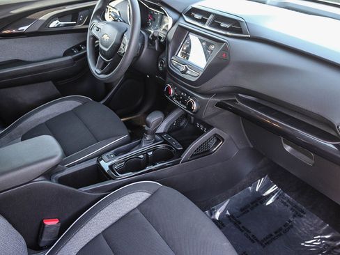 Used 2023 Chevrolet TrailBlazer LT image 18