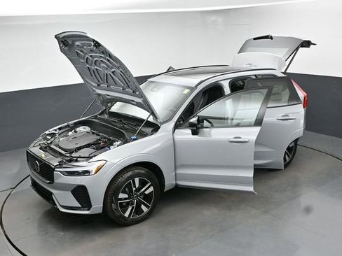 New 2026 Volvo XC60 B5 Core w/ Climate Package AWD/4WD image 46