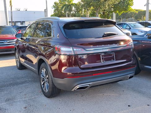 Certified 2022 Lincoln Nautilus FWD w/ Premium Package image 3