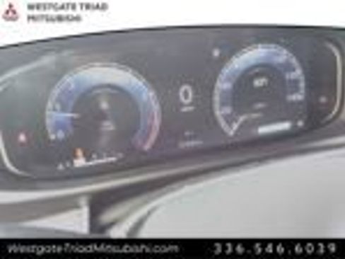 Used 2024 Jeep Wagoneer L Series II image 6