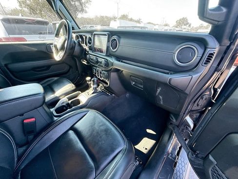 Used 2021 Jeep Wrangler Unlimited Sahara w/ Cold Weather Group AWD/4WD image 37