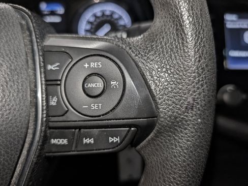 Used 2020 Toyota Camry LE FWD image 43