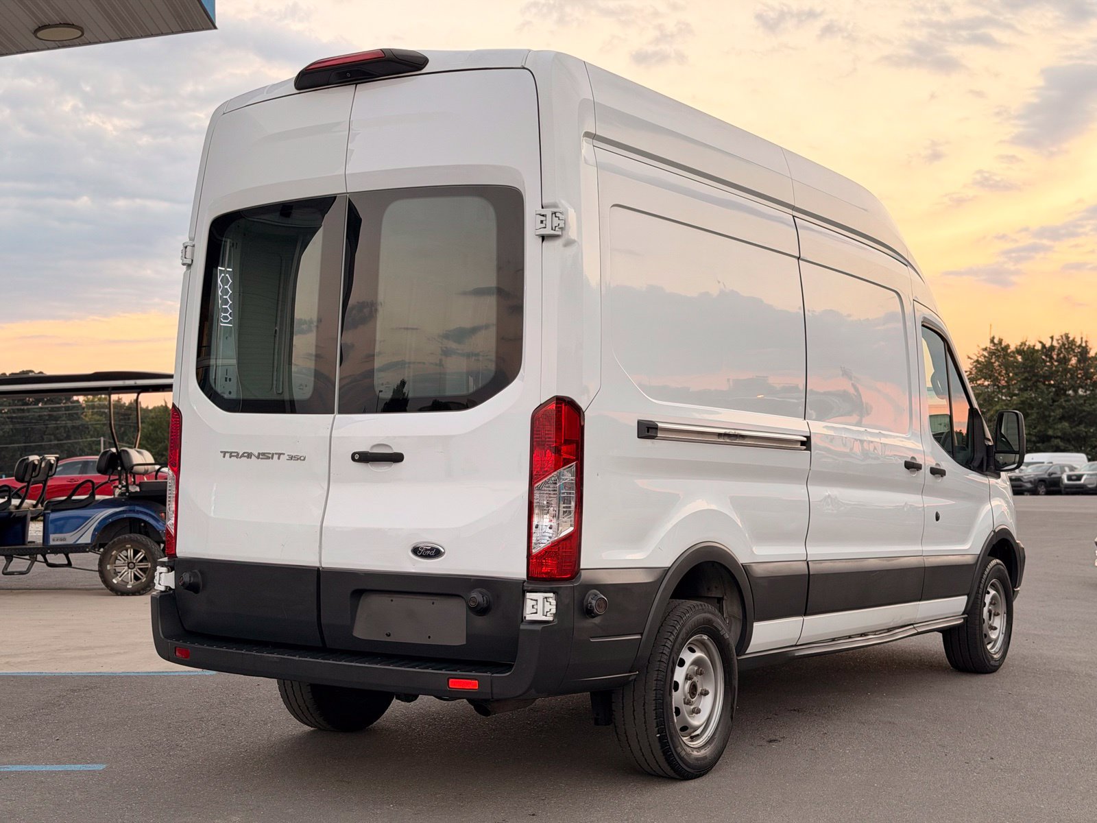 Used 2018 Ford Transit 350 148 High Roof RWD image 7