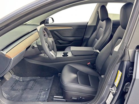 Used 2023 Tesla Model 3 Standard Range image 17