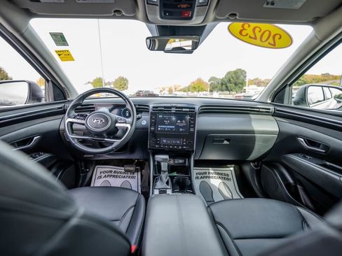 Used 2023 Hyundai Tucson SEL w/ Convenience Package image 13