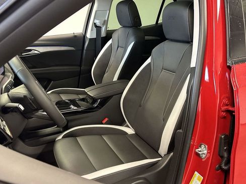 New 2025 Buick Envision Sport Touring image 24