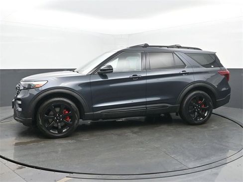 Used 2022 Ford Explorer ST w/ Equipment Group 401A image 2