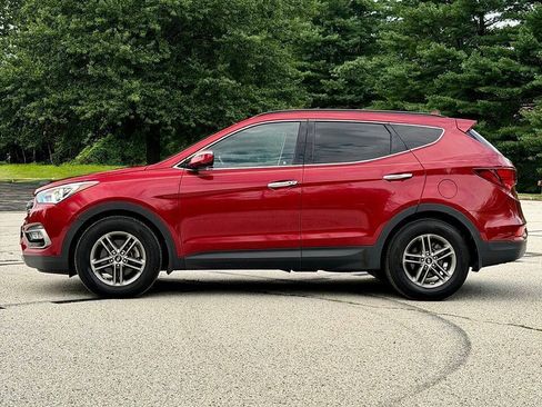 Used 2017 Hyundai Santa Fe Sport w/ 2.4L Tech Package 04 AWD/4WD image 8