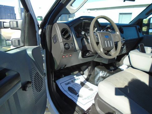 Used 2014 Ford F250 XL image 8
