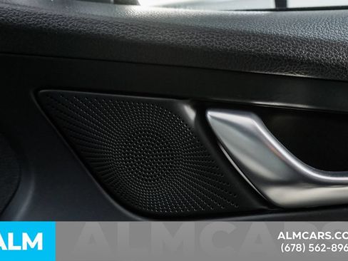 Used 2025 Genesis G70 2.5T AWD/4WD image 48