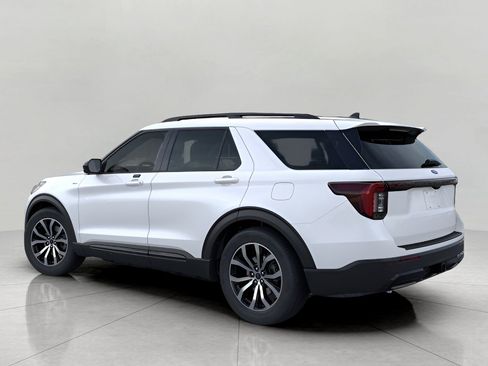 New 2026 Ford Explorer ST-Line image 4