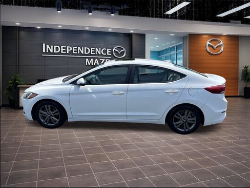 Used 2018 Hyundai Elantra Value Edition FWD image 6