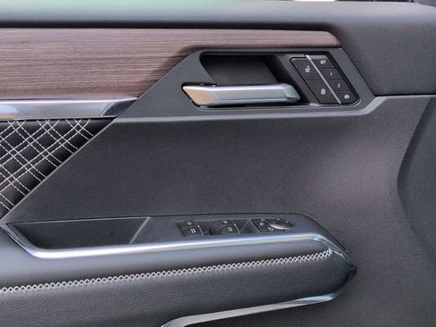 New 2026 GMC Acadia Denali w/ Super Cruise Package image 11