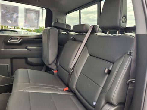 Used 2024 Chevrolet Silverado 1500 LTZ AWD/4WD image 12