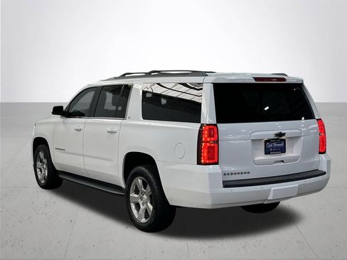 Used 2020 Chevrolet Suburban LT w/ Luxury Package image 14