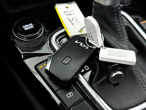 Certified 2024 Kia Seltos EX FWD image 38