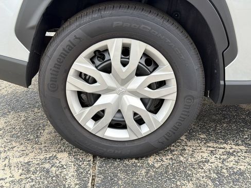 Used 2026 Toyota Corolla Cross L FWD image 17