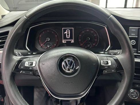 Used 2020 Volkswagen Jetta SE FWD image 14