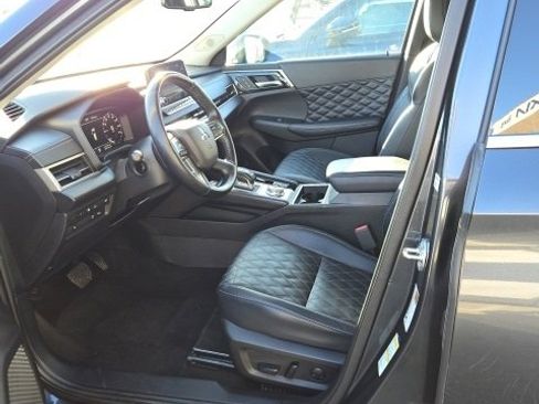 Used 2024 Mitsubishi Outlander 4WD Plug-In Hybrid image 9