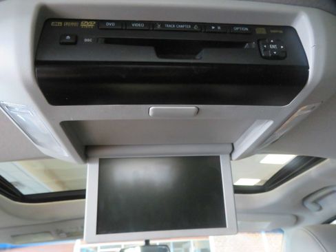 Used 2012 Toyota Sequoia Platinum AWD/4WD image 55