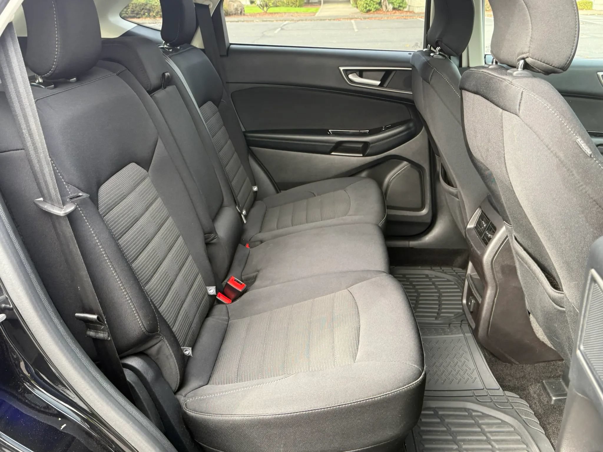 Used 2017 Ford Edge SEL w/ Cargo Accessory Package AWD/4WD image 25
