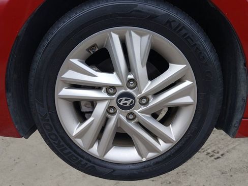Used 2019 Hyundai Elantra SEL FWD image 14