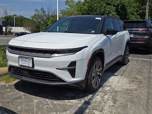 New 2025 Jeep Wagoneer S Limited image 11