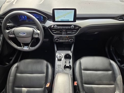 Used 2022 Ford Escape SEL w/ Technology Package image 27