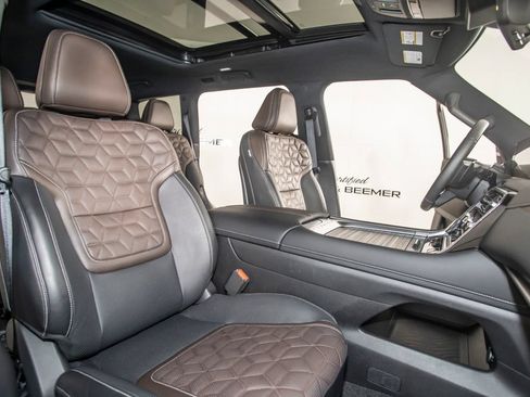 Used 2026 Nissan Armada Platinum Reserve AWD/4WD image 20